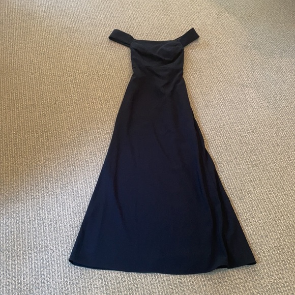 BRIDESMAIDS DRESS. Sold Out bridesmaids dress!! - Picture 4 of 4